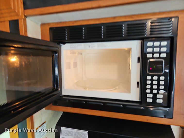 image for item DP2372 2012 Coachman Freelander 32BH  RV