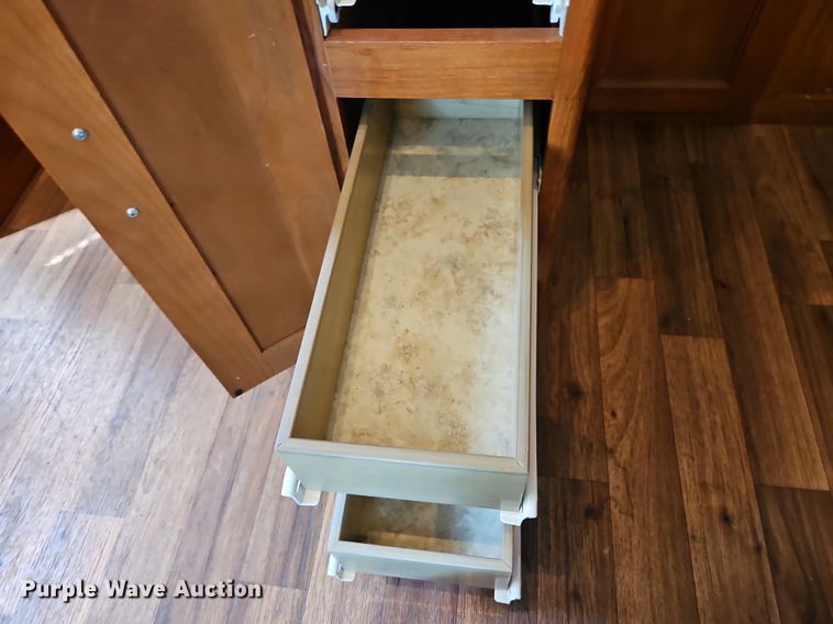 image for item DP2372 2012 Coachman Freelander 32BH  RV