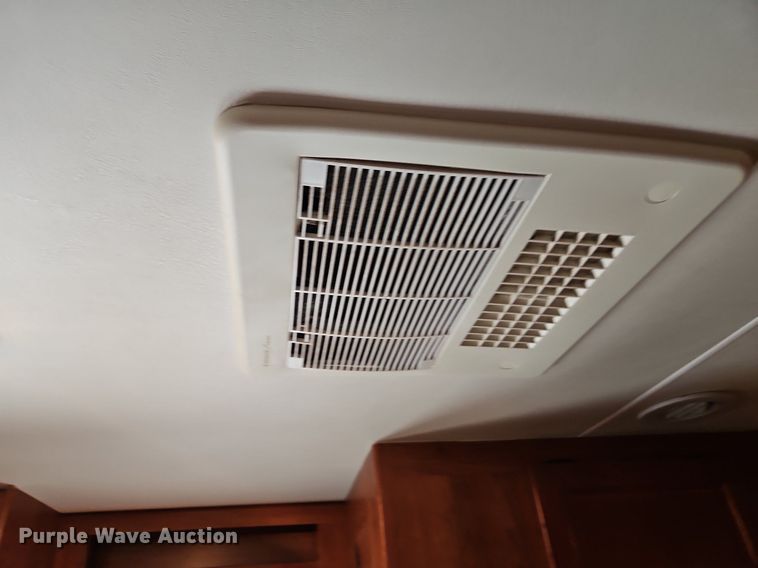 image for item DP2372 2012 Coachman Freelander 32BH  RV