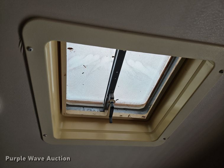 image for item DP2372 2012 Coachman Freelander 32BH  RV