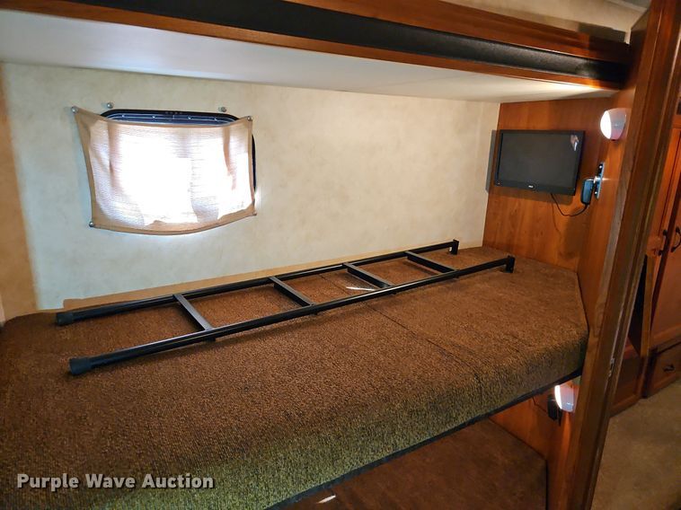 image for item DP2372 2012 Coachman Freelander 32BH  RV