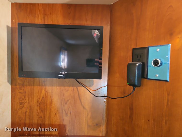 image for item DP2372 2012 Coachman Freelander 32BH  RV