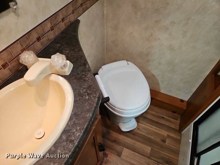 image for item DP2372 2012 Coachman Freelander 32BH  RV