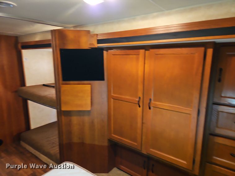 image for item DP2372 2012 Coachman Freelander 32BH  RV