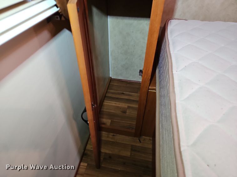 image for item DP2372 2012 Coachman Freelander 32BH  RV