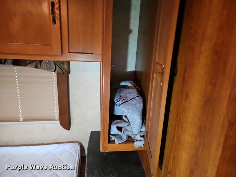 image for item DP2372 2012 Coachman Freelander 32BH  RV