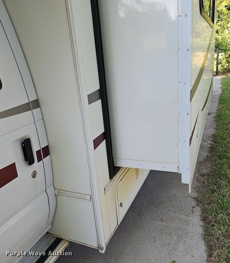 image for item DP2372 2012 Coachman Freelander 32BH  RV