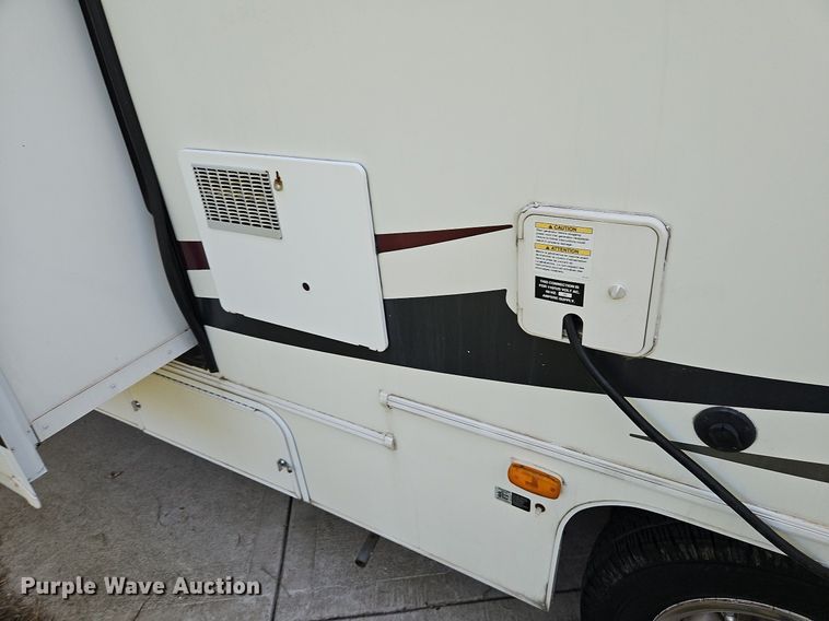 image for item DP2372 2012 Coachman Freelander 32BH  RV