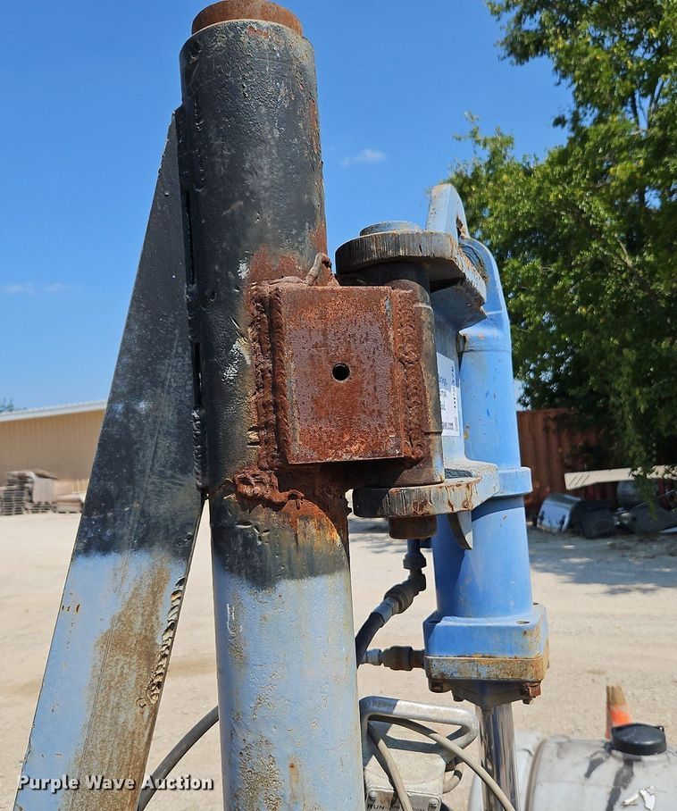 image for item DP2376 Owatonna Y-26  hydraulic press