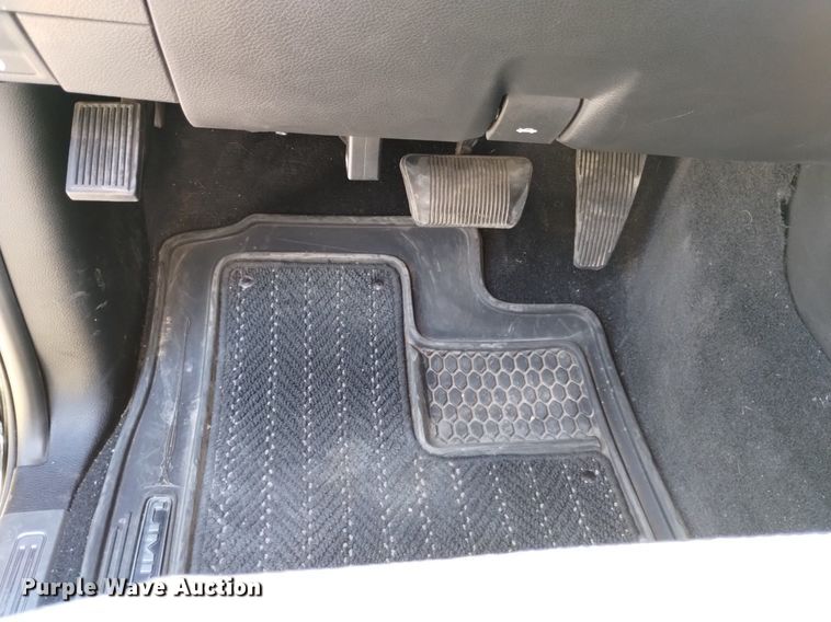 image for item DP3404 2019 Dodge Ram 3500HD Limited  Crew Cab pickup truck