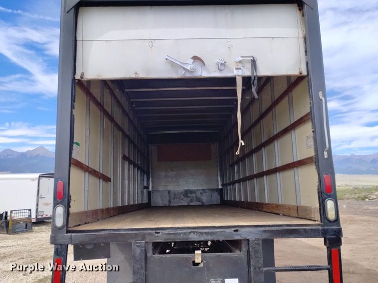 image for item DP3408 2006 International 4300  box truck