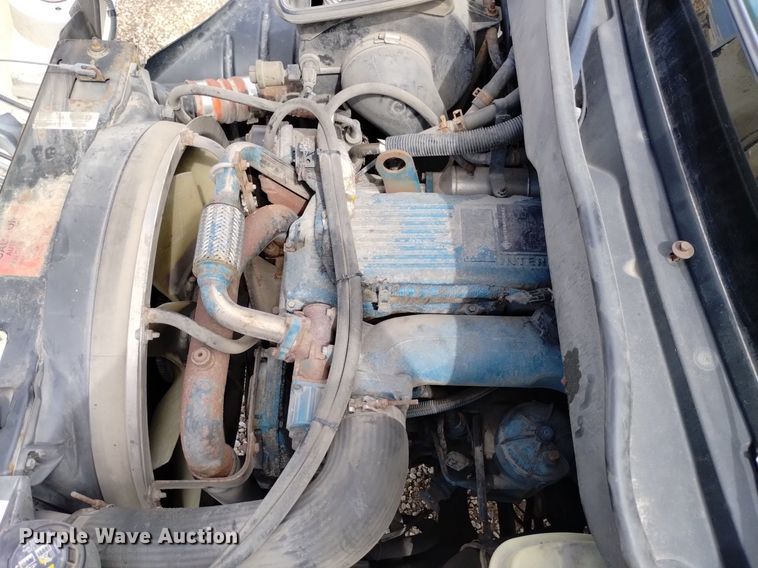 image for item DP3408 2006 International 4300  box truck