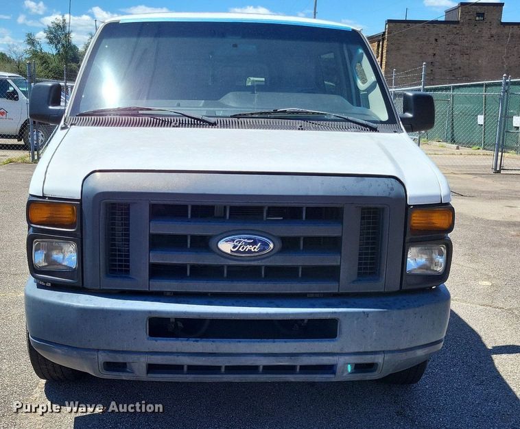 image for item DP5219 2014 Ford  E350 Super Duty  van