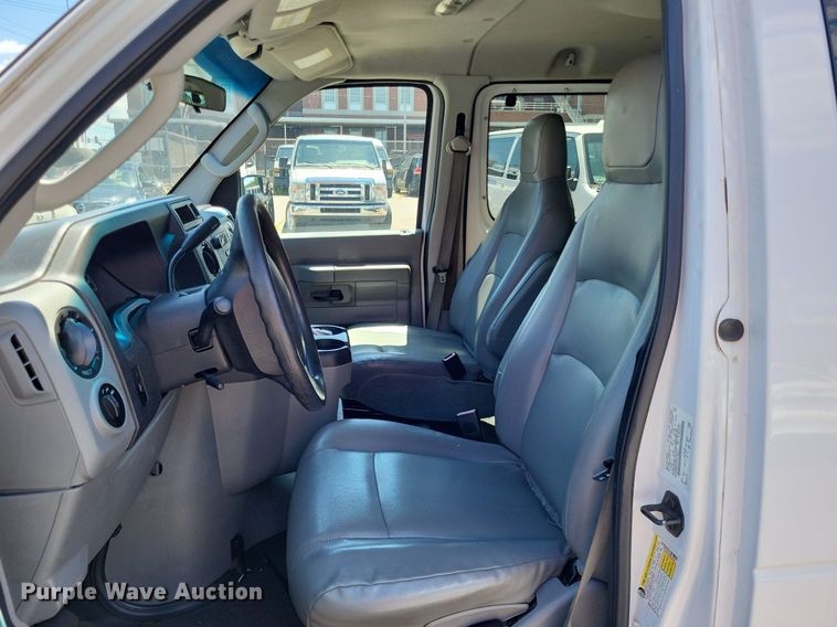 image for item DP5219 2014 Ford  E350 Super Duty  van