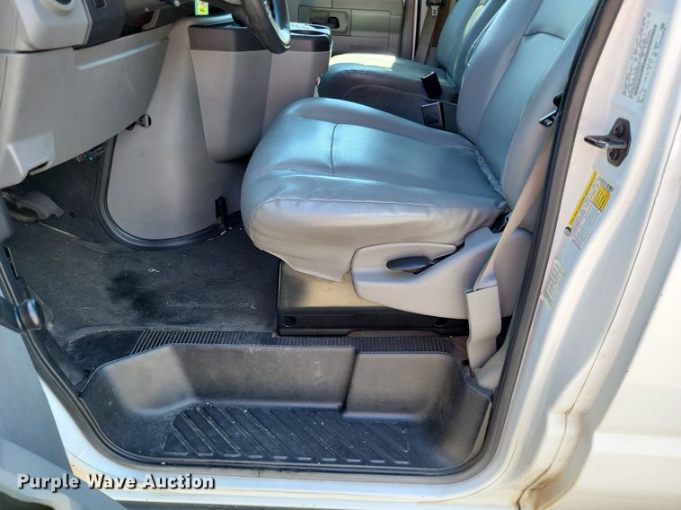 image for item DP5219 2014 Ford  E350 Super Duty  van