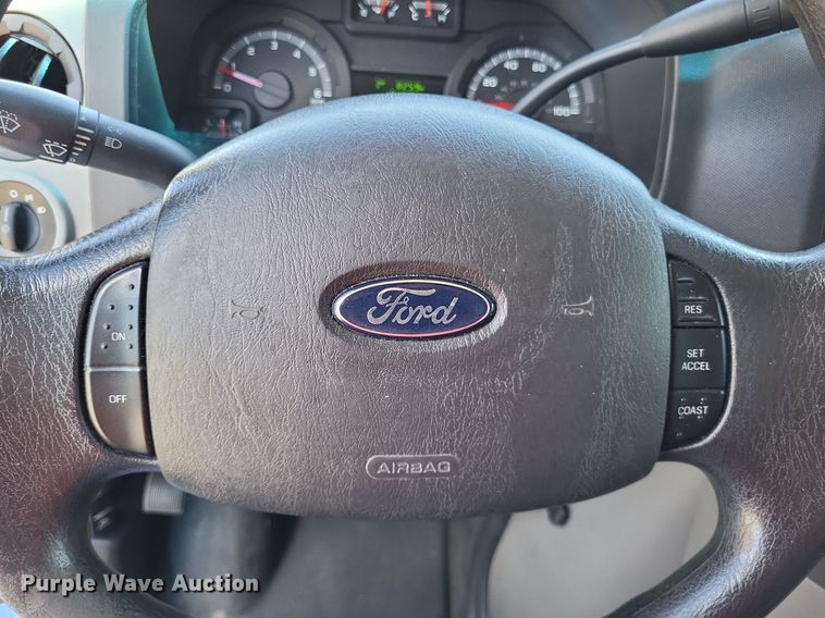 image for item DP5219 2014 Ford  E350 Super Duty  van