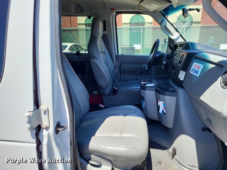 image for item DP5219 2014 Ford  E350 Super Duty  van