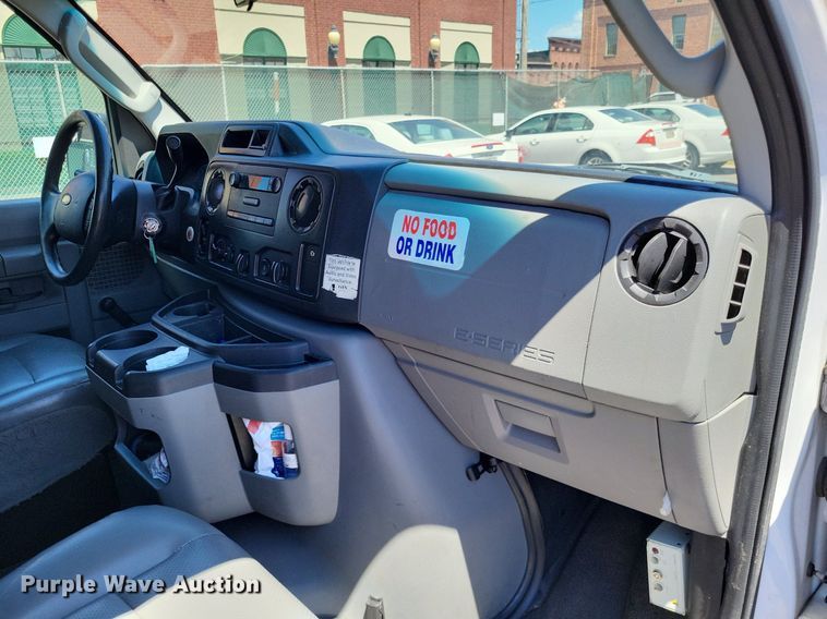 image for item DP5219 2014 Ford  E350 Super Duty  van