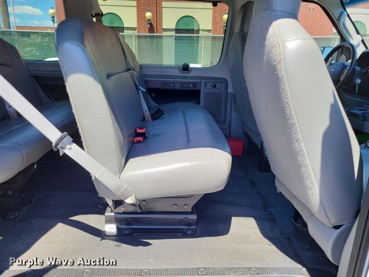 image for item DP5219 2014 Ford  E350 Super Duty  van