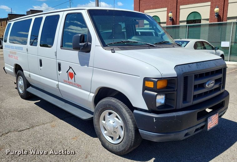 image for item DP5220 2014 Ford    E350 Super Duty van