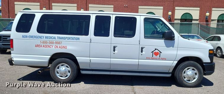 image for item DP5220 2014 Ford    E350 Super Duty van