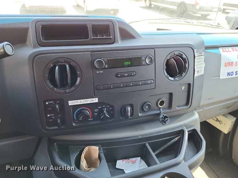 image for item DP5220 2014 Ford    E350 Super Duty van