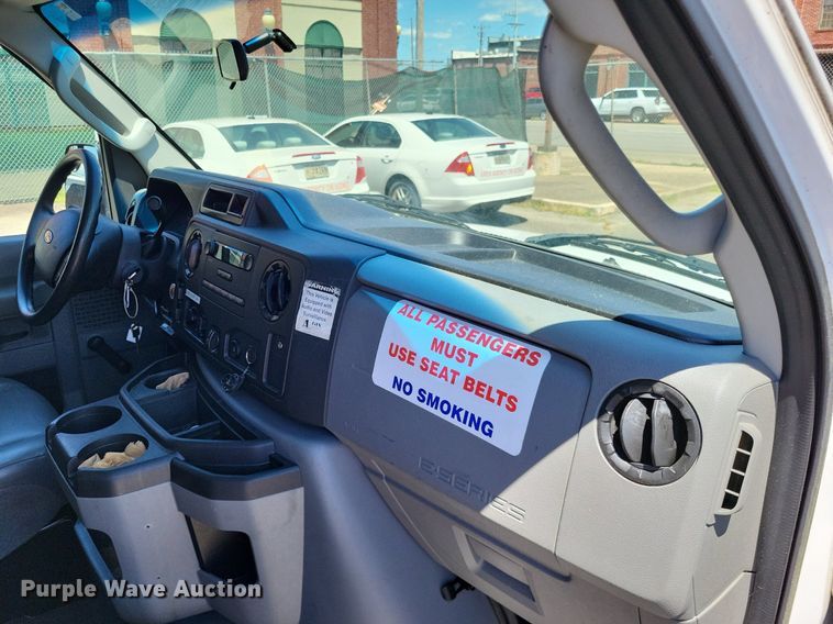 image for item DP5220 2014 Ford    E350 Super Duty van