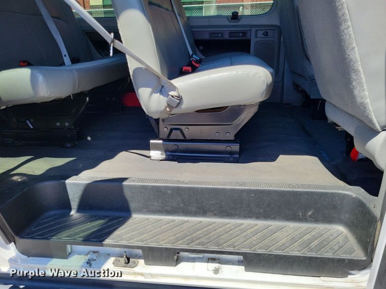 image for item DP5220 2014 Ford    E350 Super Duty van