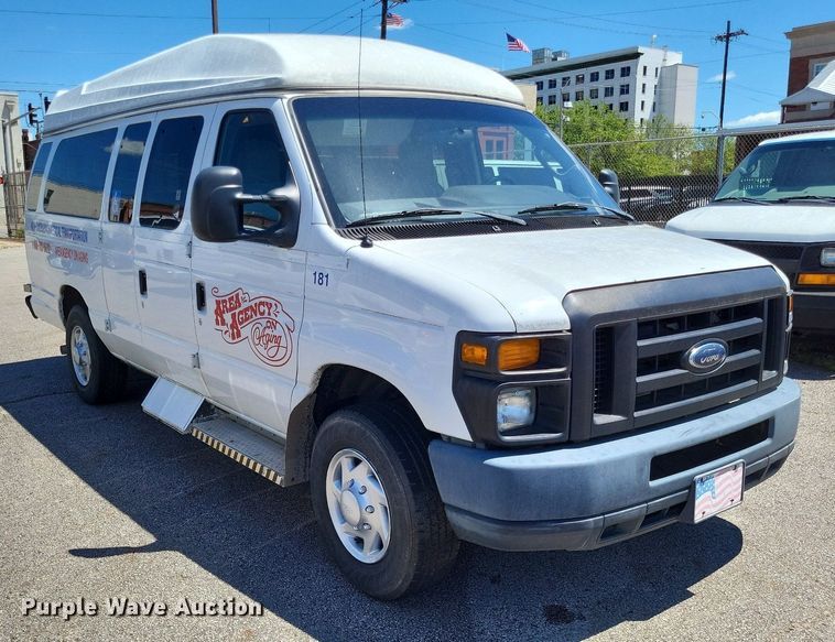 image for item DP5221 2012 Ford E350 Super Duty handicap accessible van