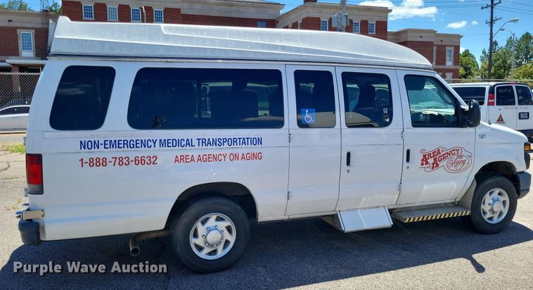 image for item DP5221 2012 Ford E350 Super Duty handicap accessible van