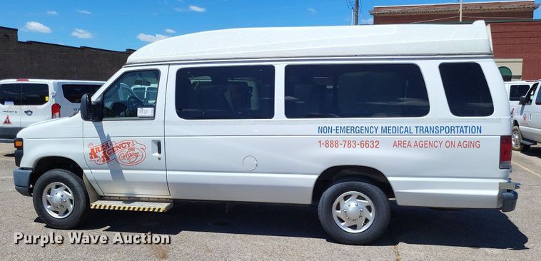 image for item DP5221 2012 Ford E350 Super Duty handicap accessible van