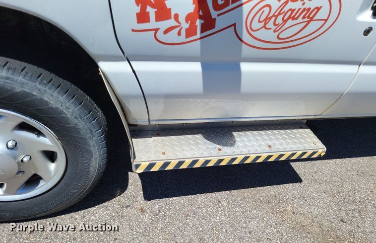 image for item DP5221 2012 Ford E350 Super Duty handicap accessible van