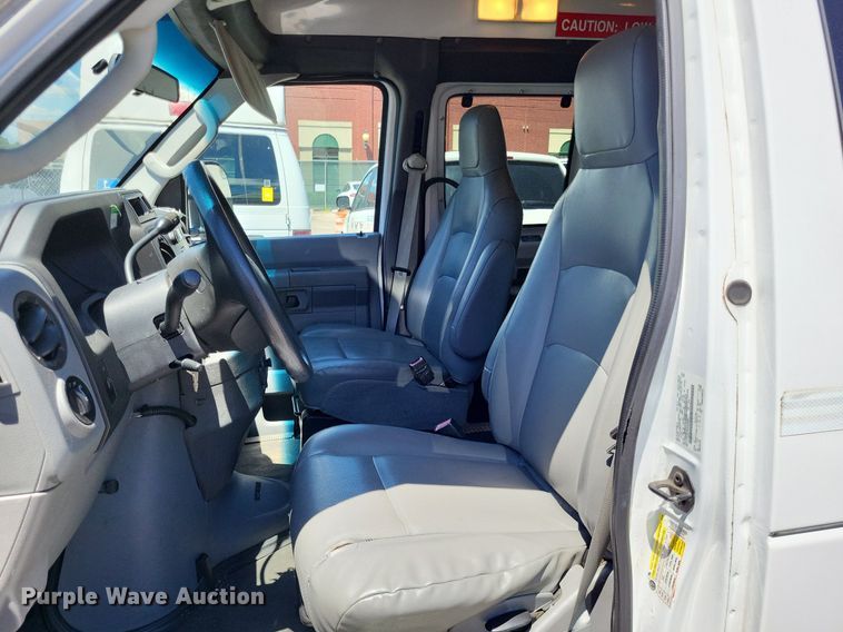 image for item DP5221 2012 Ford E350 Super Duty handicap accessible van