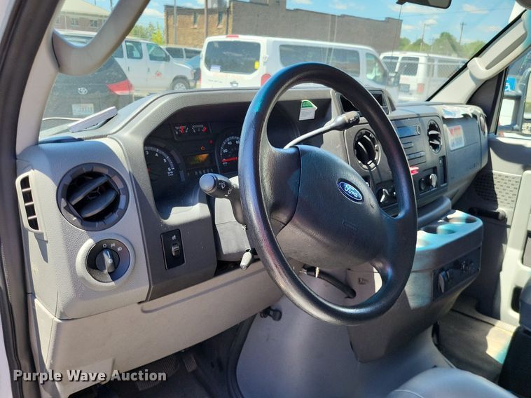 image for item DP5221 2012 Ford E350 Super Duty handicap accessible van