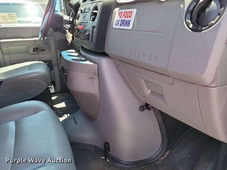 image for item DP5221 2012 Ford E350 Super Duty handicap accessible van