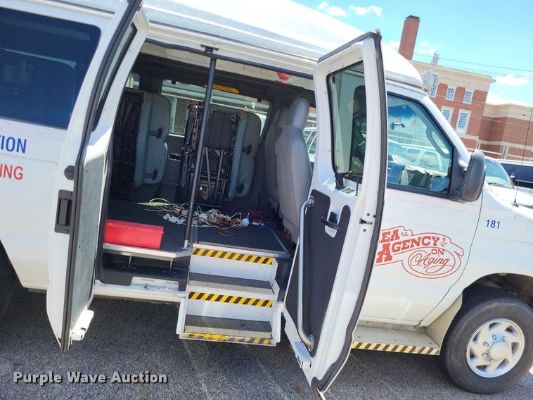 image for item DP5221 2012 Ford E350 Super Duty handicap accessible van