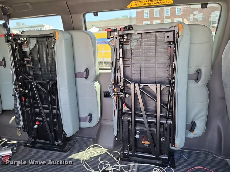 image for item DP5221 2012 Ford E350 Super Duty handicap accessible van