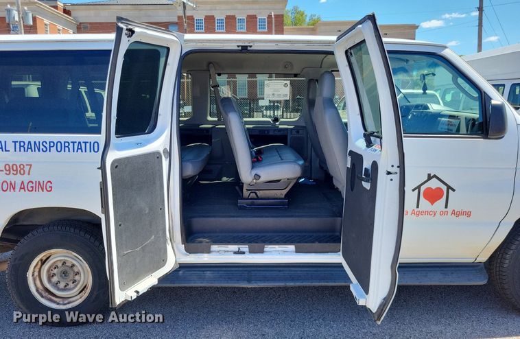 image for item DP5222 2014 Ford  E350 Super Duty van