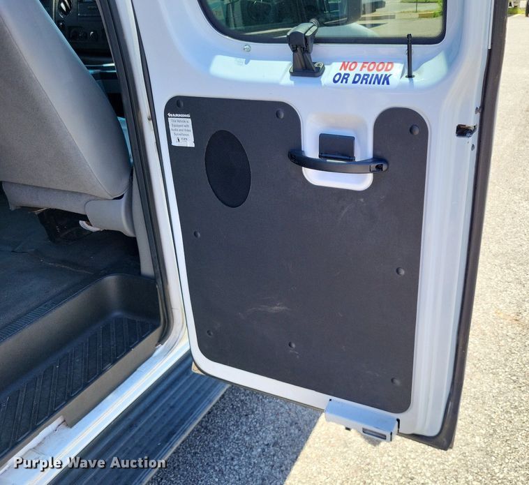 image for item DP5222 2014 Ford  E350 Super Duty van