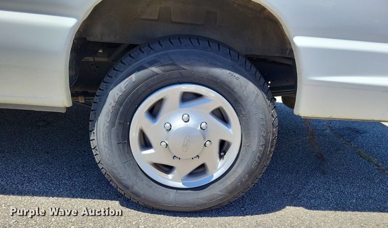 image for item DP5222 2014 Ford  E350 Super Duty van