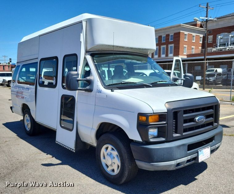 image for item DP5223 2011 Ford  E350 Super Duty  handicap accessible van