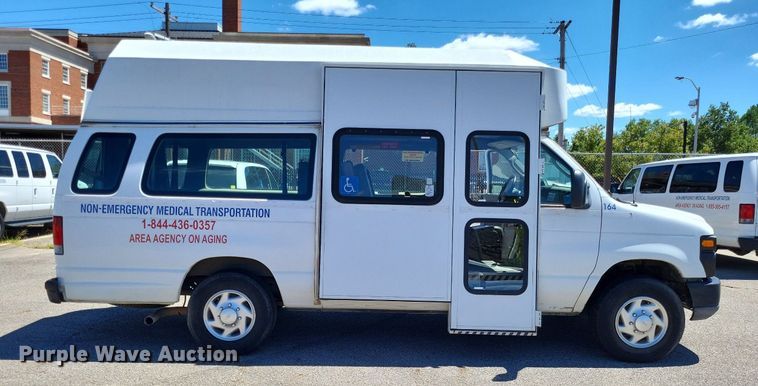 image for item DP5223 2011 Ford  E350 Super Duty  handicap accessible van