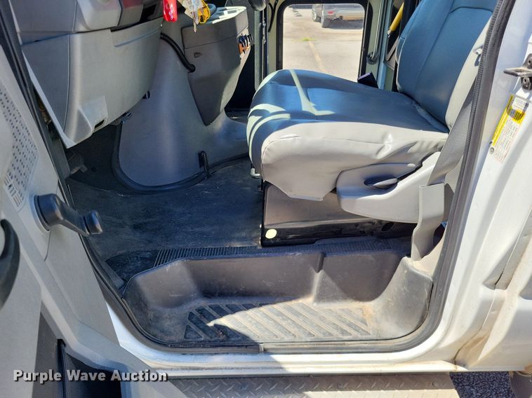 image for item DP5223 2011 Ford  E350 Super Duty  handicap accessible van