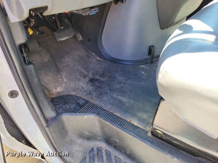 image for item DP5223 2011 Ford  E350 Super Duty  handicap accessible van