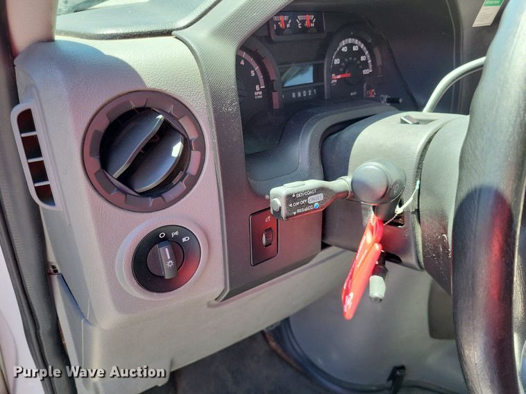 image for item DP5223 2011 Ford  E350 Super Duty  handicap accessible van