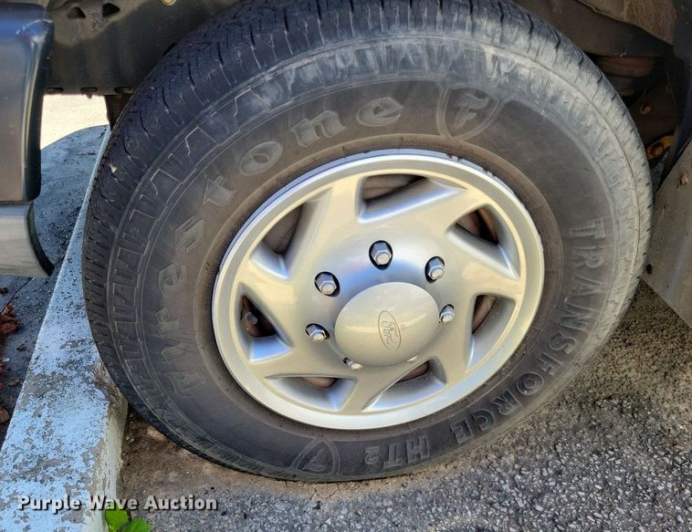 image for item DP5223 2011 Ford  E350 Super Duty  handicap accessible van