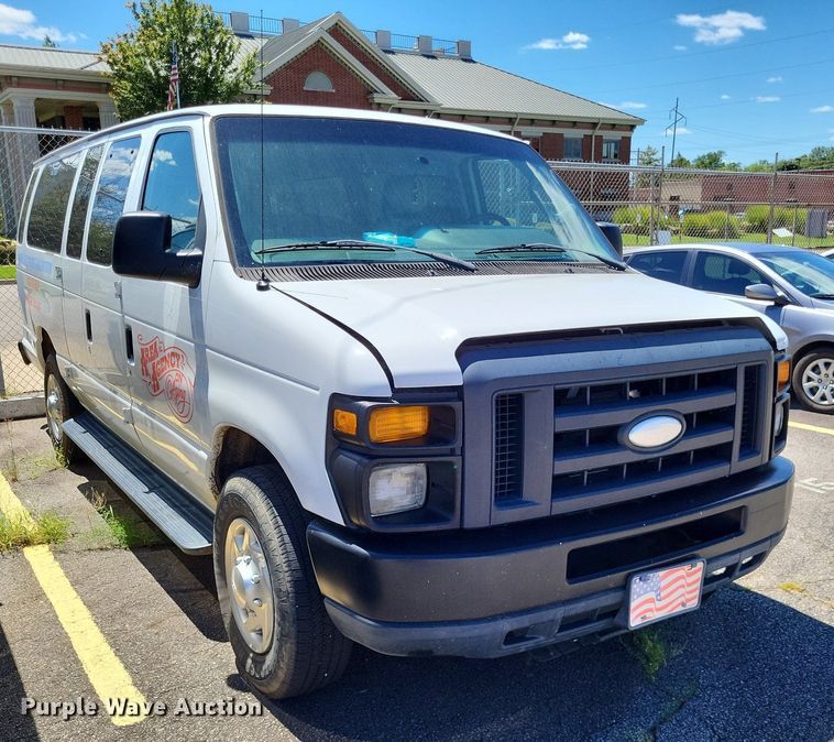 image for item DP5224 2014 Ford E350 Super Duty van