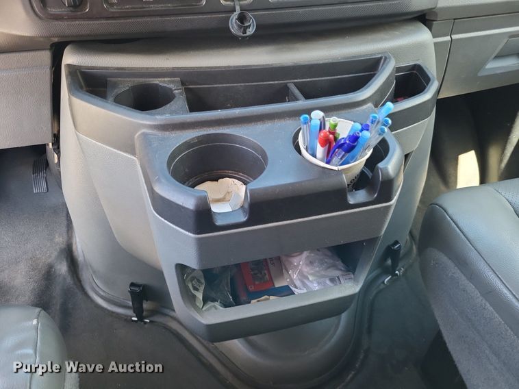 image for item DP5224 2014 Ford E350 Super Duty van