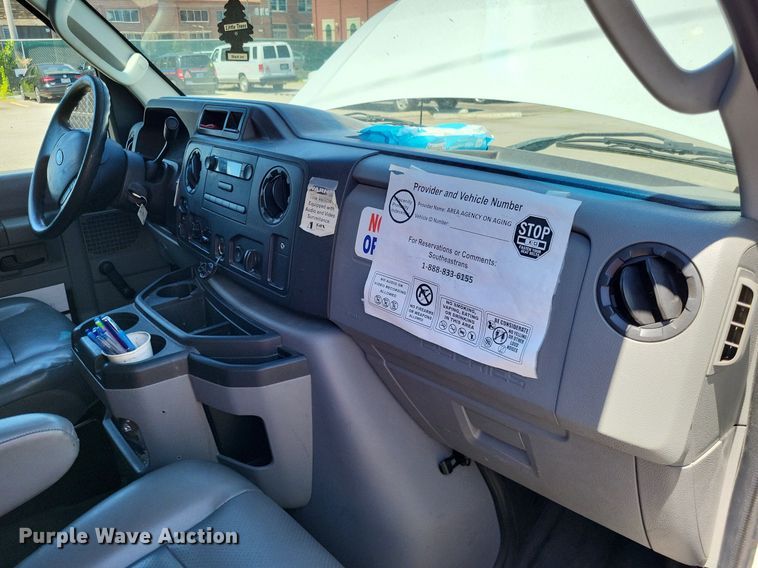 image for item DP5224 2014 Ford E350 Super Duty van