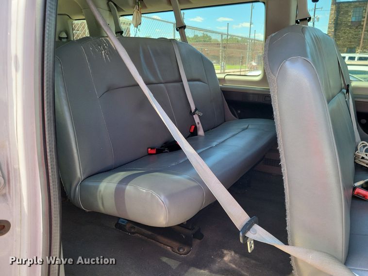 image for item DP5224 2014 Ford E350 Super Duty van